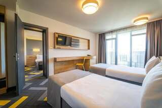 Отель HVD Club Bor - 24 Hours Ultra All Inclusive Солнечный Берег Family Room with Balcony (2 Adults + 2 Children) - Free Minibar &amp; Parking-2