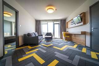 Отель HVD Club Bor - 24 Hours Ultra All Inclusive Солнечный Берег Family Room with Balcony (2 Adults + 2 Children) - Free Minibar &amp; Parking-3